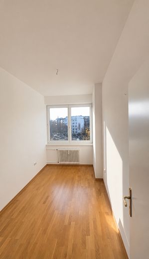 Eigentumswohnung mit Blick auf den Kurfürstendamm – Kinderzimmer / Arbeitszimmer