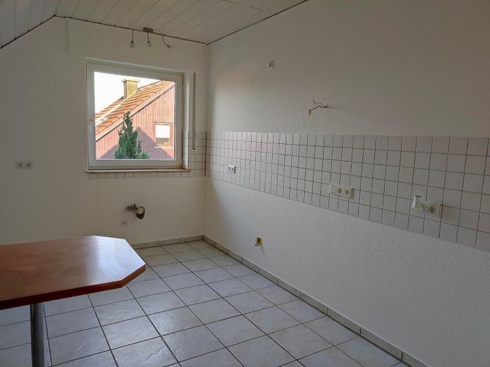 Lichtdurchflutete 3-Zimmer-Wohnung mit großem Balkon, Garage & Glasfaser – Borken-Marbeck – Küche