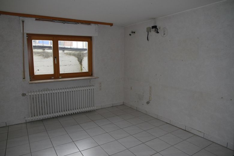 Mehrzweckraum Souterrain /Büro