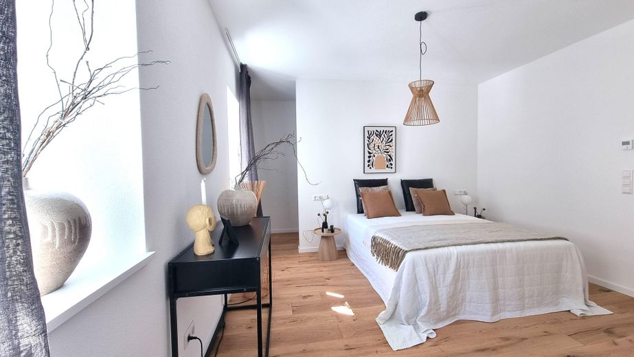 Schlafzimmer mit Ankleide