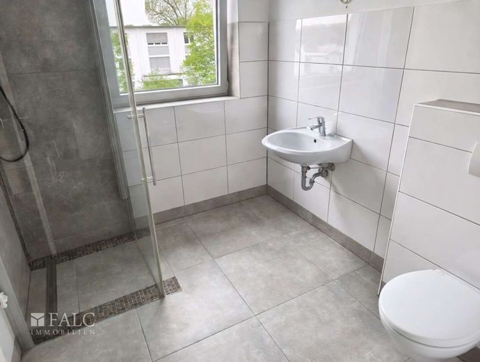 Vermietete Eigentumswohnung in Bestzustand – Badezimmer