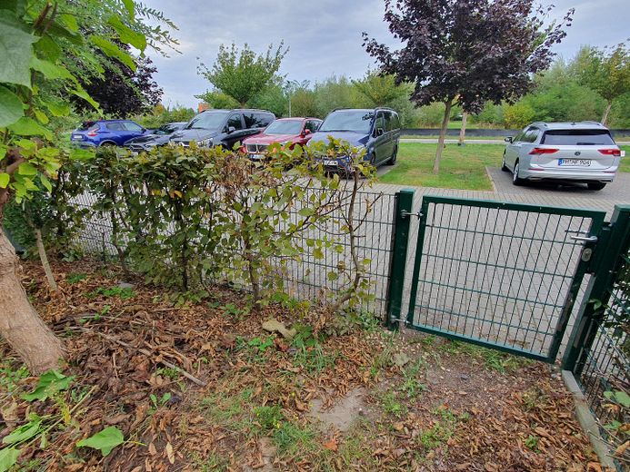 Gerenoveerd EN direct beschikbaar: tuinappartement m. eigen ingang, vloerverwarming, meer- en stationsnabijheid – Gartentor