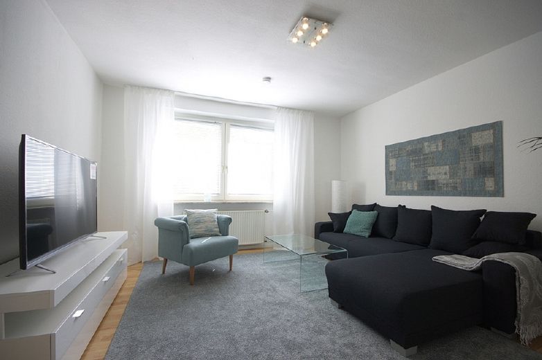 Zentral und ruhig: Möblierte Wohnung in Essen mit zwei Schlafzimmern und Internetzugang Nähe Hauptbahnhof – 543eb90f5aad240207a2d7cf34e8f995f18da9f4.jpg