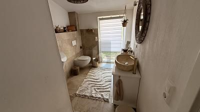 GROßZÜGIGES ANWESEN MIT POOL UND PFERDESTALL – 1786654547_96d4fb.jpg