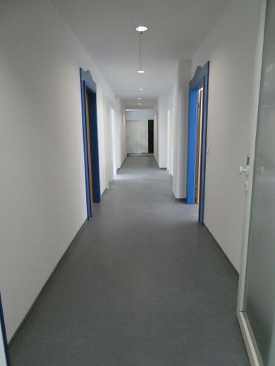 Flur vor Büros EG