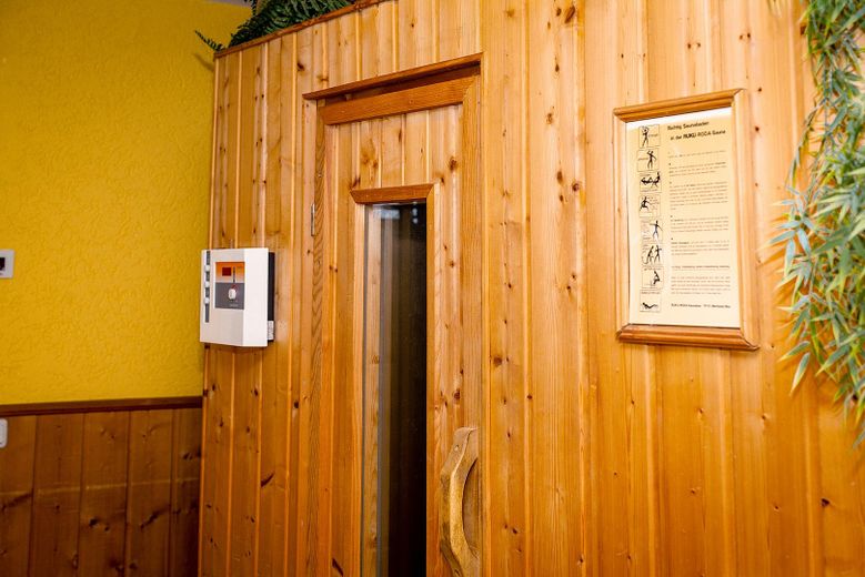 Charmantes Einfamilienhaus mit Garten und drei Garagen in Roding-Wetterfeld – Foto 16