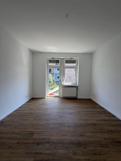 Sanierte 1-Zimmer Wohnung in Mannheim-Waldhof – Schlafzimmer