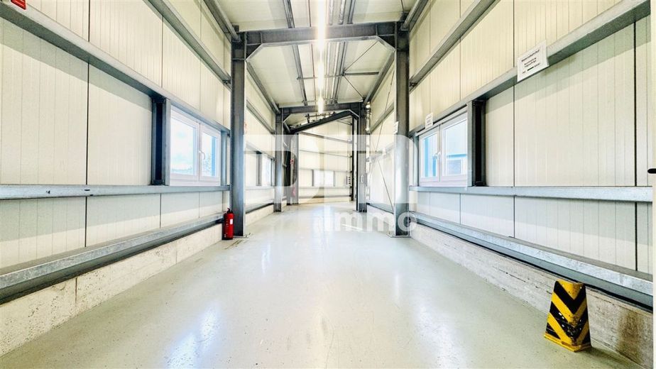Vielseitiger Gewerbekomplex Halle + Büro / Freifläche - Top Infrastruktur direkt am A44 / A49 Kreuz – EG Anbau Haupthalle