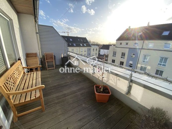 Maisonette Wohnung mit 4-Zimmer, Balkon, Bad mit Fenster und Badewanne – Foto 1