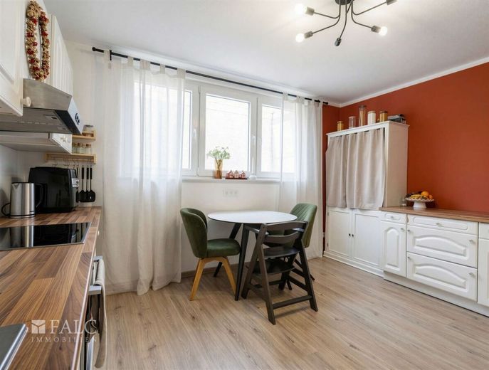 Vlotho ! Haus mit Fernblick für die große Familie ! – Küche EG