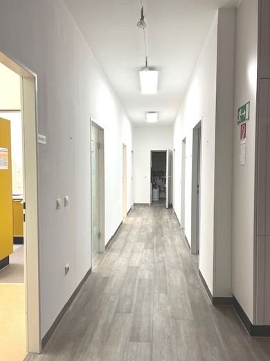 BG0166_Flur-zur-Behandlungsräume