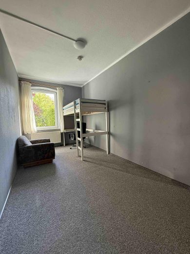 Kinderzimmer 1 EG