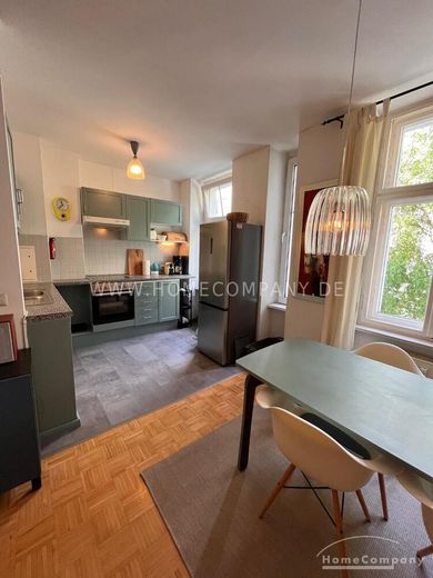 Große 3-Zimmer-Wohnung im Simon-Dach-Kiez, möbliert, Berlin – 7d939716a79a724f3c5e797bcdfbfb4292d0a7ab.jpg