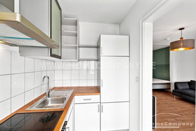 Modern möbliertes 1-Zimmer-Apartment mit Balkon – 5ac2c2372247a94db4cdfba129f41a8011b2de7f.jpg