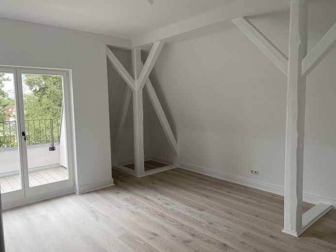Large, representative maisonette in a classic city villa! Near Dahlem! (Further apartments available) – Zimmer