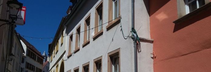 EUPORA® Immobilien: Mehrfamilienhaus mit Innenhof im Zentrum von Kirchheimbolanden.