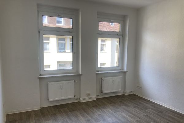 Luminoso appartamento di 2 locali con balcone cerca proprio te!