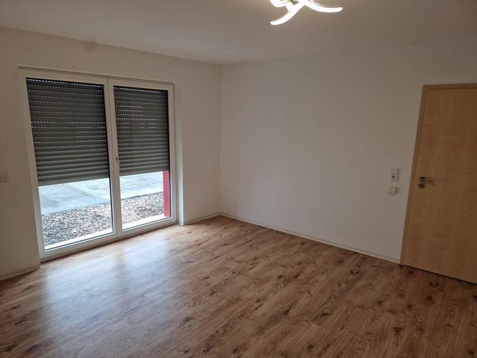 Erstkl. helle 3,5-Zi.-Wo., Blk, EBK, gr. Garage, Röthenbach a. d. Peg. – Foto 17