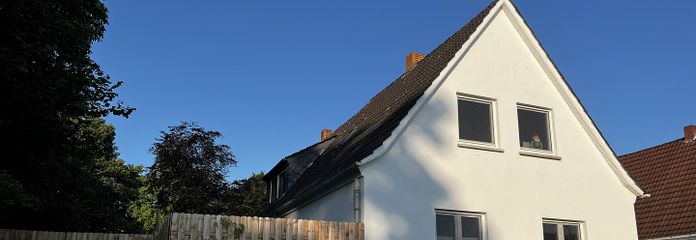 Spacious house, 165 sqm, with building plot on a 2,300 sqm property – Hausansicht