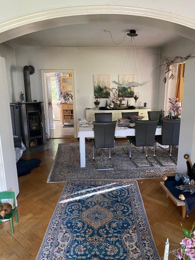 Einfamilienhaus in kühlem Garten – Essen