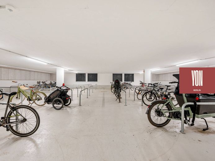 YON BERLIN - Moderne 2-Zimmer-Neubauwohnung mit EBK und sonnigem BALKON in Berlin-Friedenau – Fahrradstellplätze
