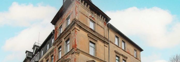 Altbau-Mehrfamilienhaus mit Denkmalschutz und Entwicklungspotenzial in Altenburg