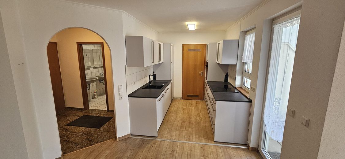 3,5‑Zimmer‑Gartenwohnung in Weil im Schönbuch – bezugsfrei ab sofort! – Offene Einbauküche + Abstell