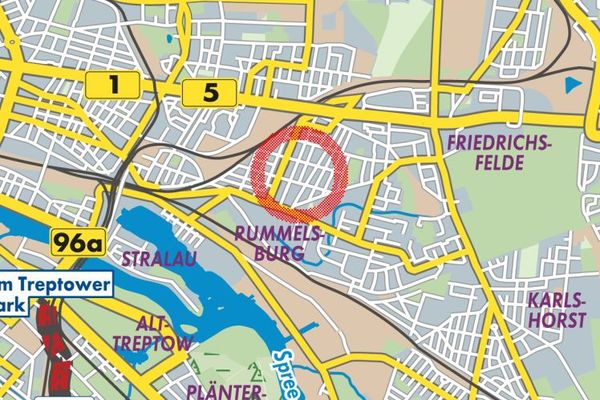 IMMOBERLIN.DE - Optimales Grundstück mit vermieteten Garagen in gefragter Lage von Lichtenberg