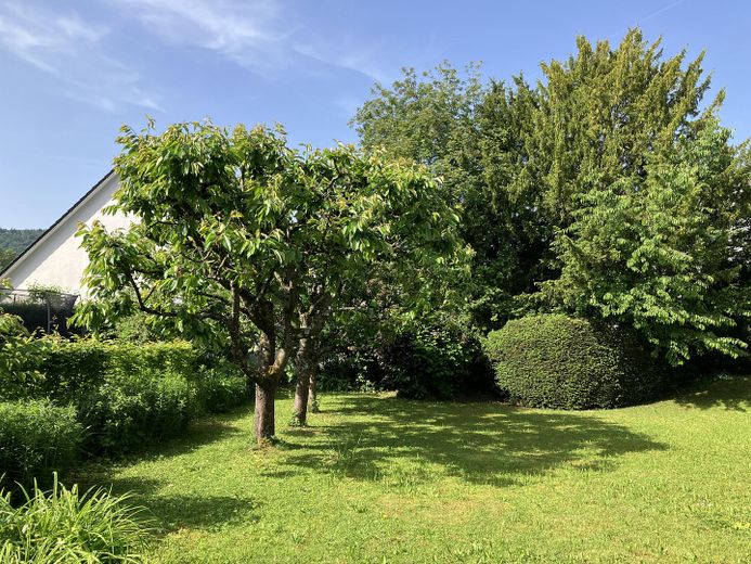 Einfamilienhaus mit großem Garten in ruhiger und zentrumsnaher Wohnlage – Foto 4