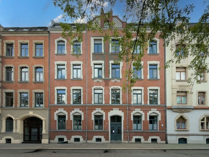 Il fascino storico incontra il comfort abitativo – Appartamento di proprietà vicino al centro di Zwickau – Foto 1