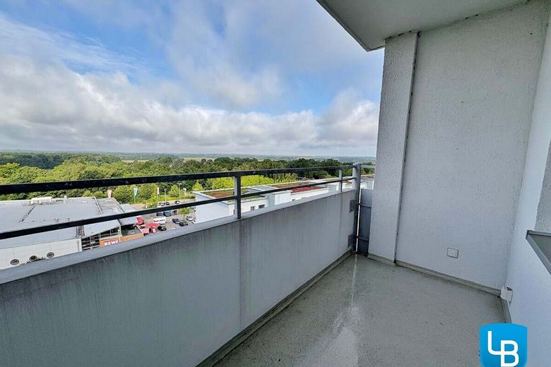 Der unmöblierte Balkon