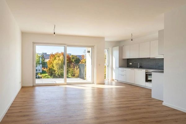 **BERGQUARTIER: Hochmoderne 3-Zimmer-Wohnung mit Balkon und EBK**