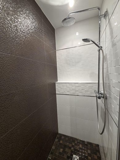 Casa a schiera centrale ben tenuta in posizione adatta alle famiglie a Laudenbach – Photo 21