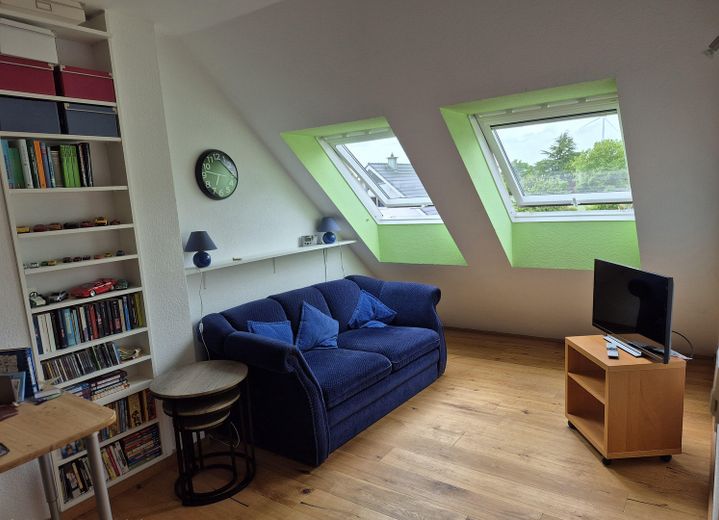 Top gepflegte Doppelhaushälfte in Becklem | 6 Zimmer | Wärmepumpe | PV-Anlage | A+ Energieeffizienz – Kinderzimmer DG
