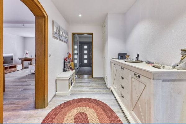 ** Erstbezug nach Sanierung ** modernisiertes Reihenhaus mit Garage in Rheingönheim