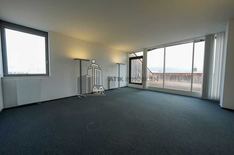 ATIK: Arbeiten mit Schlossblick - attraktive Büroflächen im X-House am Hauptbahnhof - provisionsfrei – Innenansicht