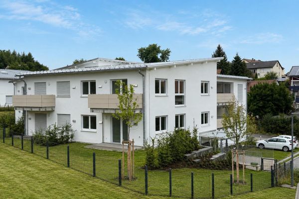 Pierwsze zasiedlenie mieszkania 3-pokojowego w Taufkirchen Vils