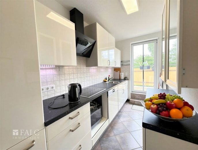 Familienfreundliche 4-Zimmer-Wohnung mit Balkon &amp; Gartenmitnutzung in Wuppertal-Oberbarmen – Küche