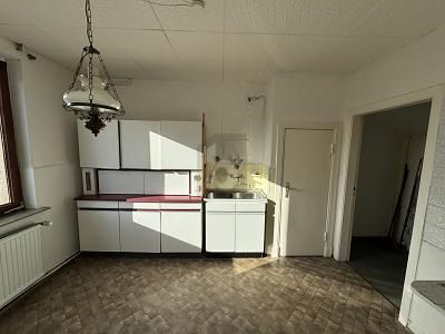 SANIERUNGSBEDÜRFTIG MIT DIREKTEM SEEZUGANG – 1765898182_f5cc78.jpg