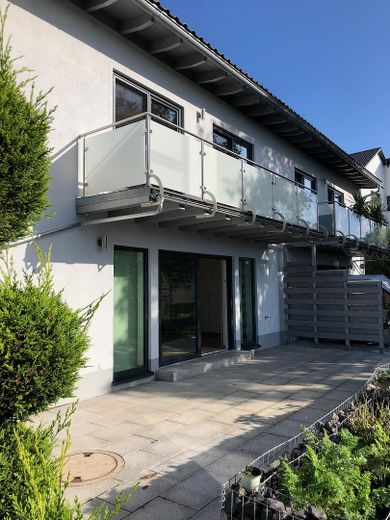 Sehr schöne Doppelhaushälfte mit niedrigen Energiekosten – Foto 6