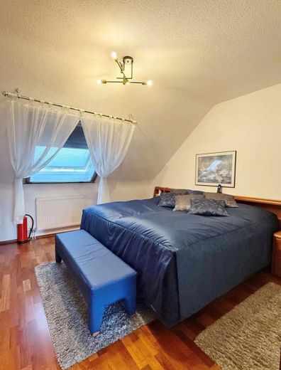 Von Privat an Privat: Außen Understatement – innen exklusiv! – Schlafzimmer (Klima)