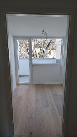 Arbeitszimmer mit Loggia
