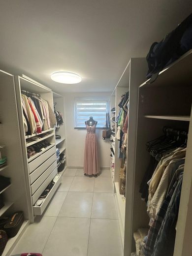 * Provisionsfrei* Vielseitig nutzbare 164 qm Wohnung auf zwei Etagen** – Zimmer 2
