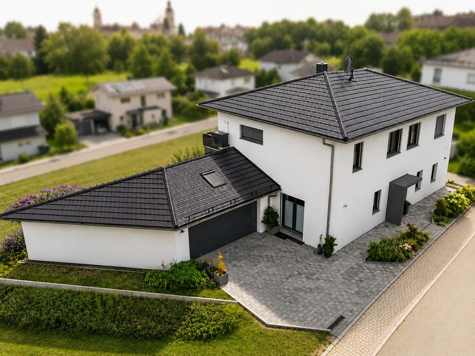 Esclusiva casa unifamiliare KFW 40+ con appartamento indipendente e ampio giardino – Ansicht Nord-Ost