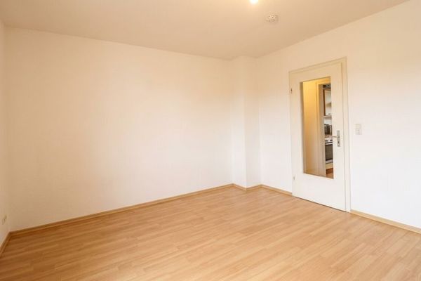 Kapitalanlage – kompakte 3-Zimmer-Wohnung mit Stellplatz