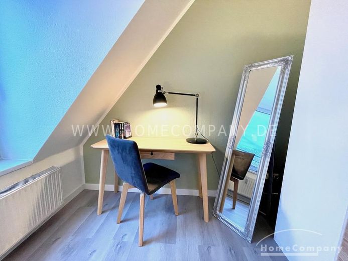 27462 HomeCompany Dresden Möbliert/Furnished 2-Zimmer Dachgeschoß-Apartment in Dresden-Grosszschachwitz max. 3 Personen – de4ee9ff012c09d4e77e93bcaef4b6785ebad8b5.jpg