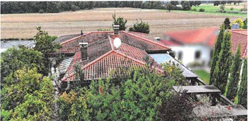 Freistehender 1-Fam.-Bungalow mit Garage in Kleinostheim Waldstadt ohne Makler – Einfahrt Carport