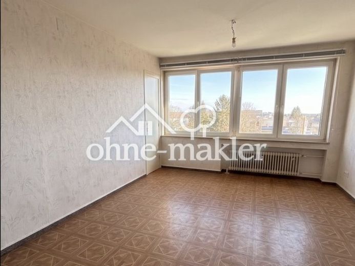 Sehr zentral gelegene lichtdurchflutete 3 Zimmer Wohnung zzgl. einer Garage zu verkaufen! – Foto 1