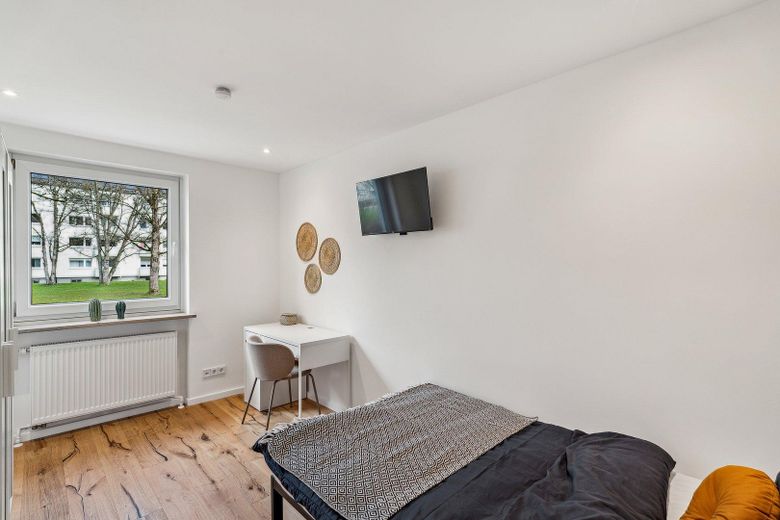 Top-Uni-Lage! Modern möbliertes Zimmer in sanierter WG | All-inclusive - mit Strom und Internet – WG-Zimmer