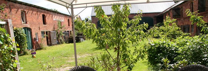 Blick in den Vierseitenhof - 1